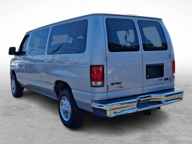2013 Ford E-Series E-150 XLT