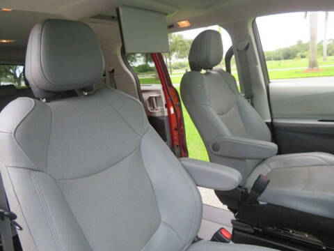 2022 Toyota Sienna Limited 7-Passenger