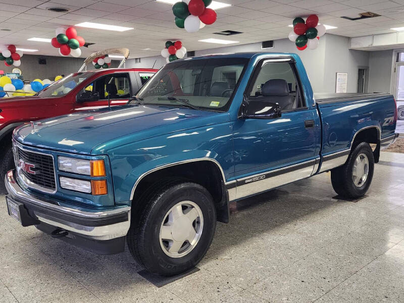 1998 GMC Sierra SL's photo