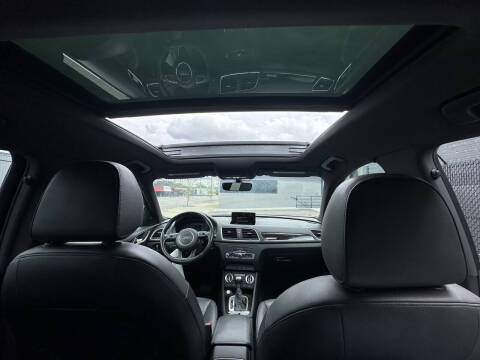 2015 Audi Q3 2.0T quattro Prestige