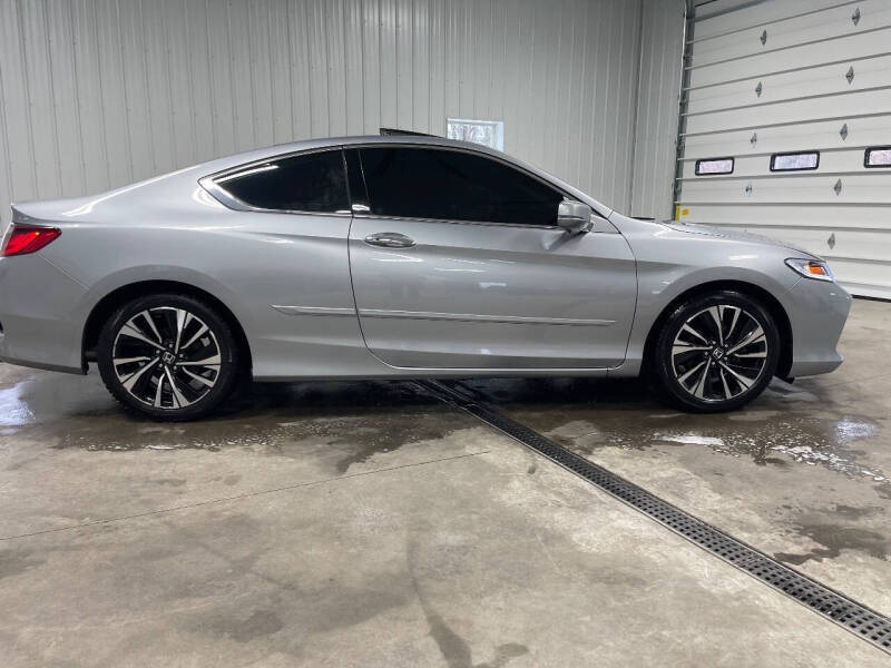 2017 Honda Accord EX-L w/Navi w/Honda Sensing