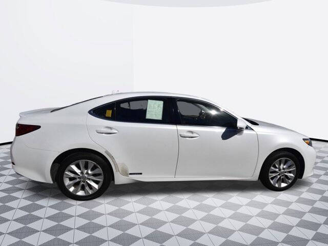 2013 Lexus ES 300h