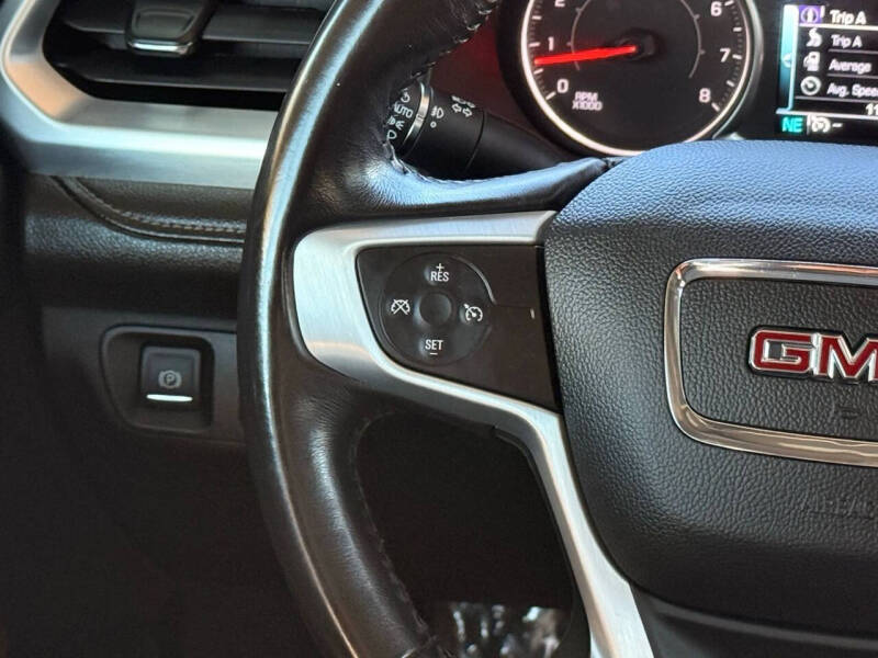 2018 GMC Acadia SLE-2