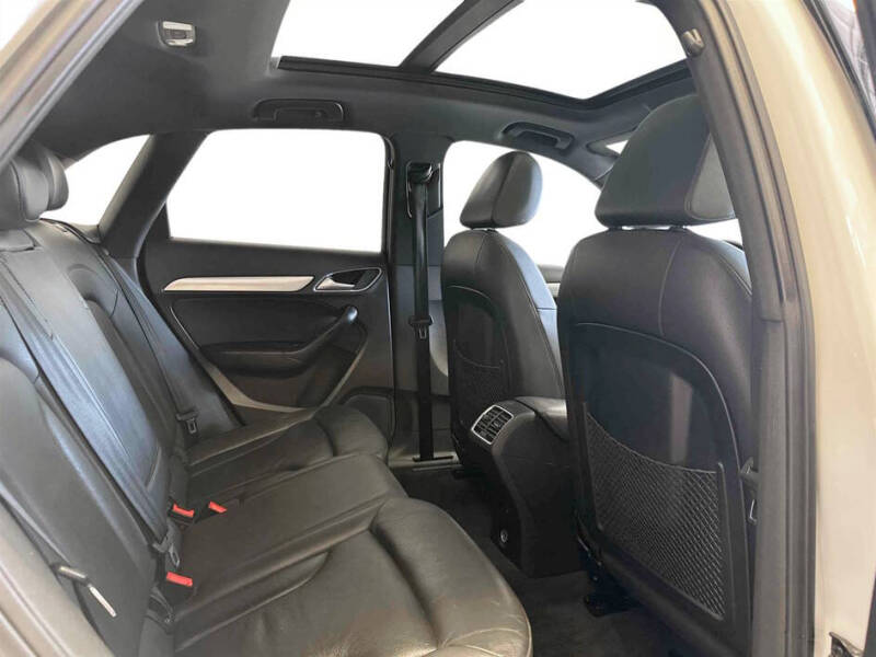 2017 Audi Q3 2.0T Premium Plus