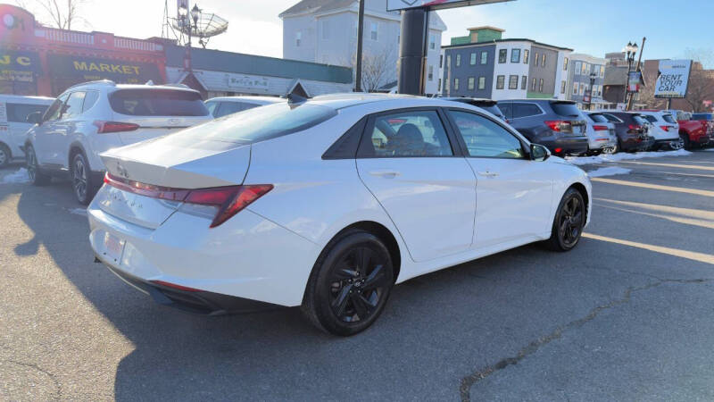 2021 Hyundai Elantra SEL