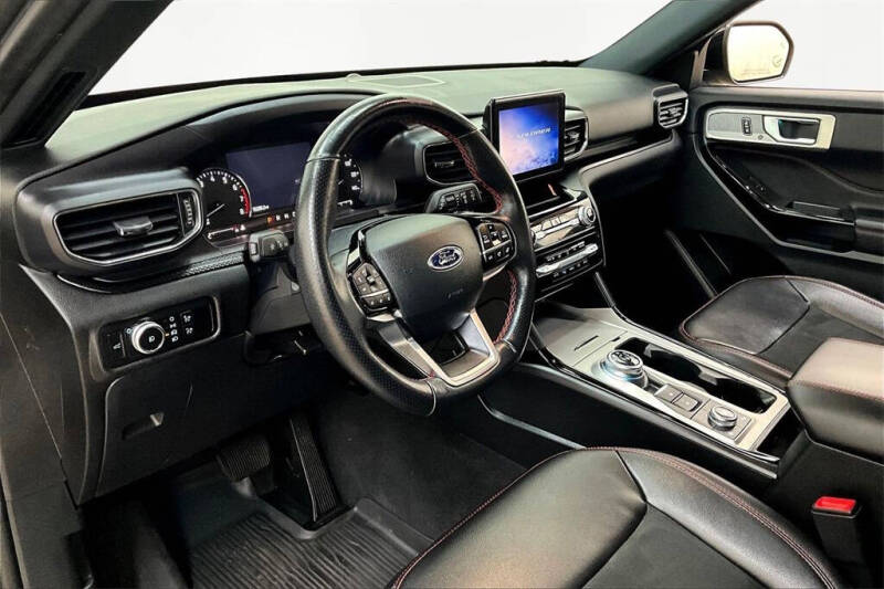 2023 Ford Explorer ST-Line