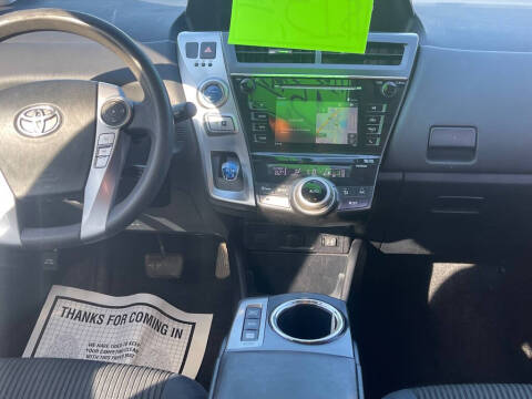 2017 Toyota Prius v