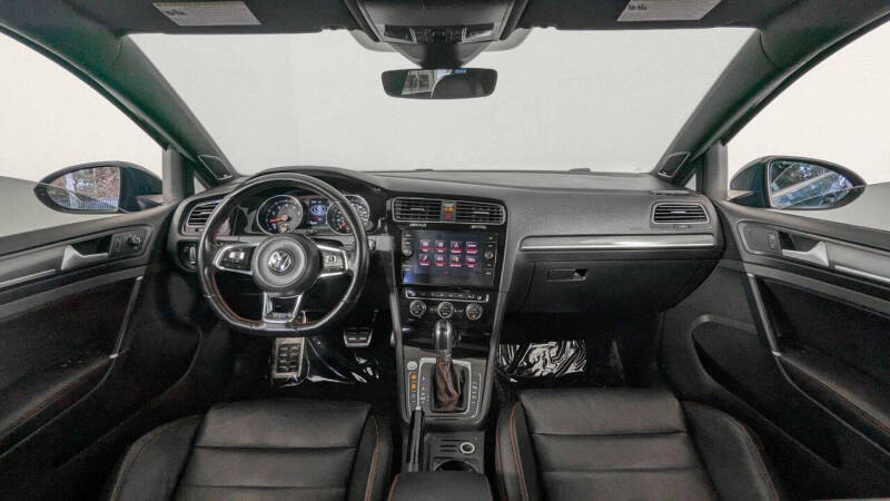 2018 Volkswagen Golf GTI SE