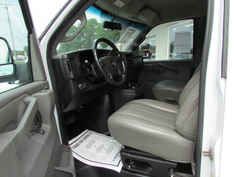 2022 Chevrolet Express 2500