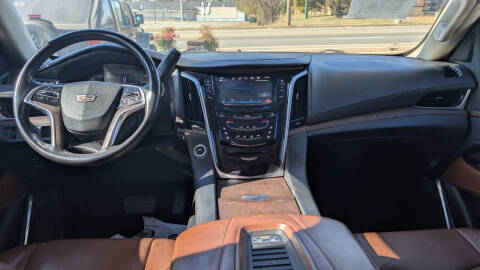 2018 Cadillac Escalade Premium Luxury