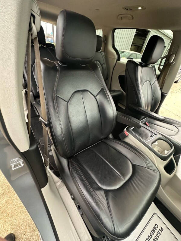2018 Chrysler Pacifica Touring L Plus