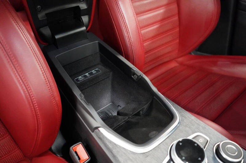 2023 Alfa Romeo Stelvio Sprint