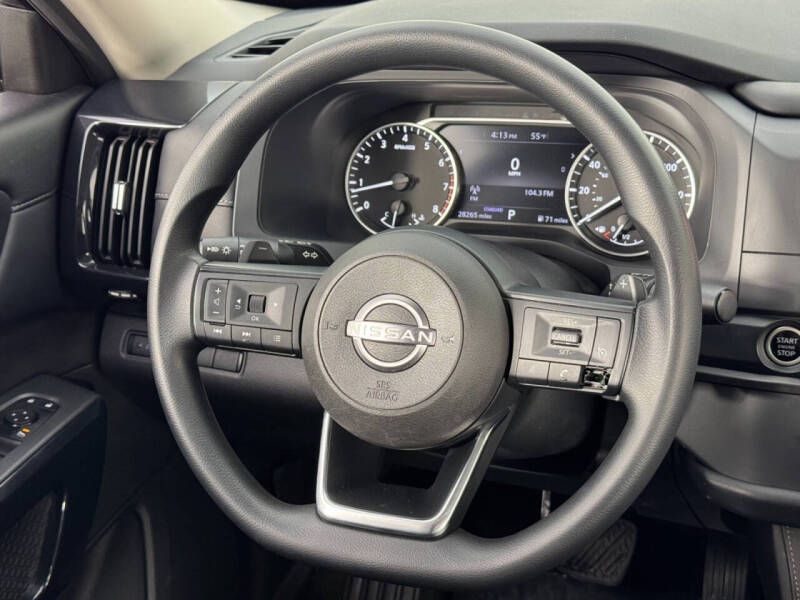 2024 Nissan Pathfinder S