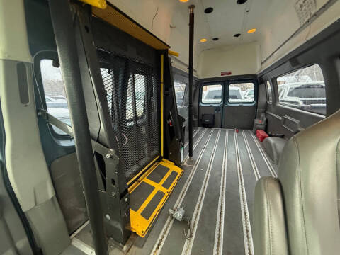 2014 Ford E-Series E-350 SD