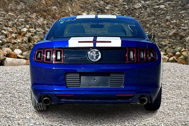 2014 Ford Mustang V6