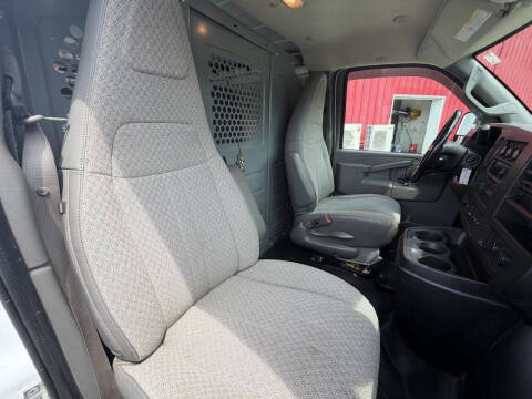 2017 GMC Savana 2500