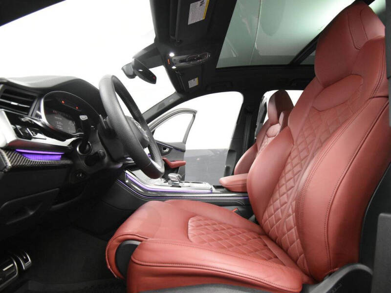 2024 Audi SQ7 4.0T quattro Premium Plus