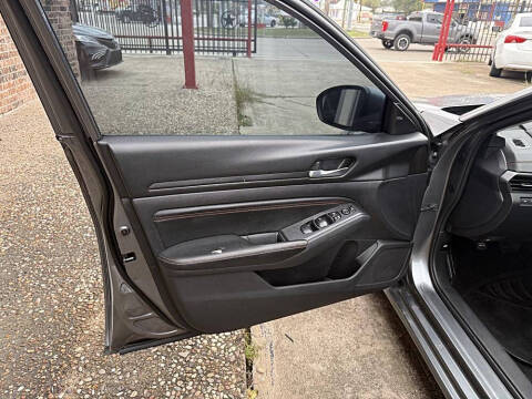 2019 Nissan Altima 2.5 SR