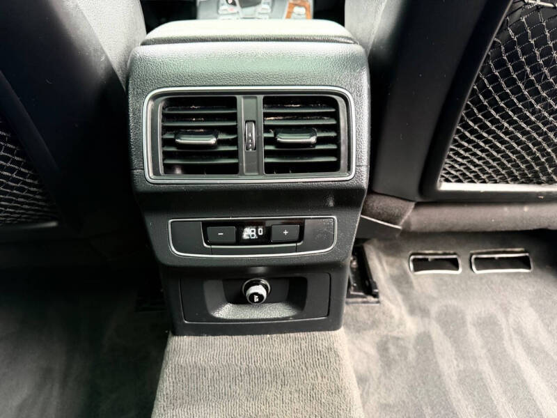 2018 Audi Q5 2.0T quattro Premium Plus