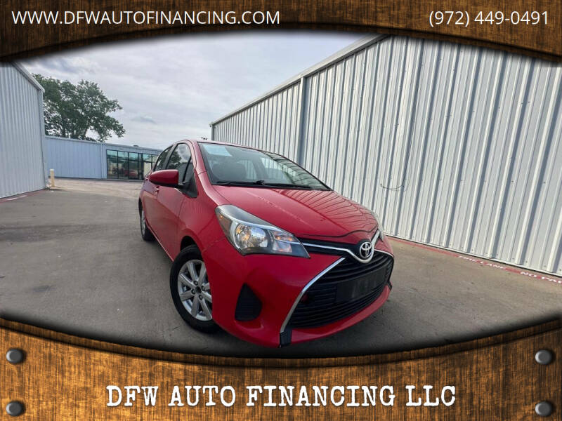 2015 Toyota Yaris LE's photo