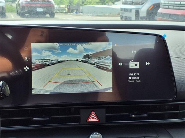 2025 Hyundai Elantra Hybrid SEL Sport