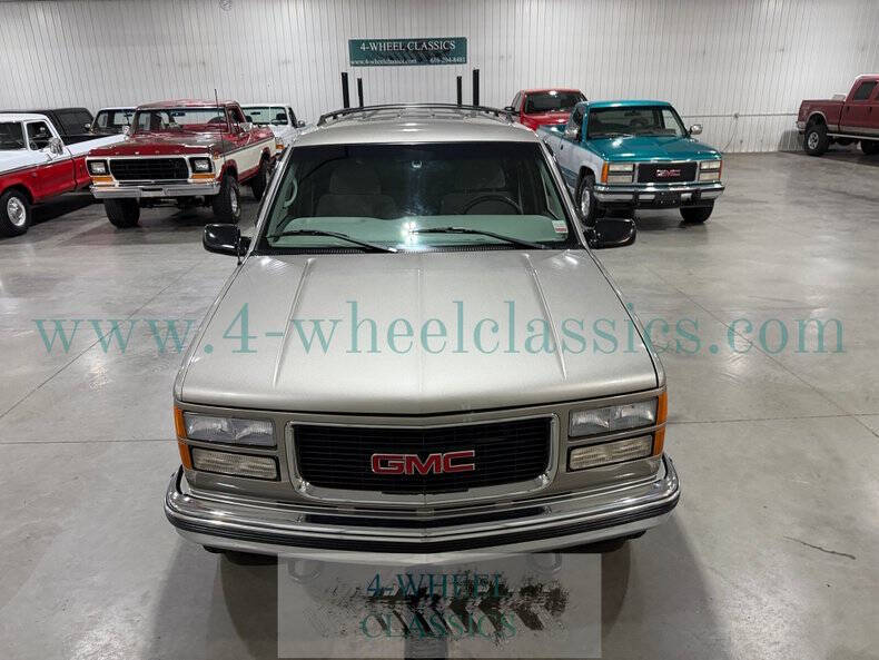 1999 GMC Suburban