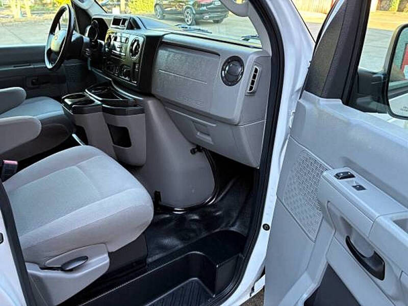 2013 Ford E-Series E-150