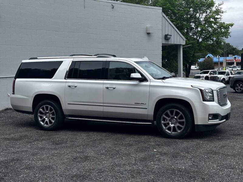 2017 GMC Yukon XL Denali