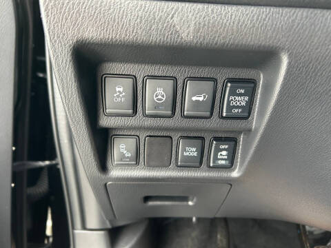 2017 Nissan Pathfinder Platinum