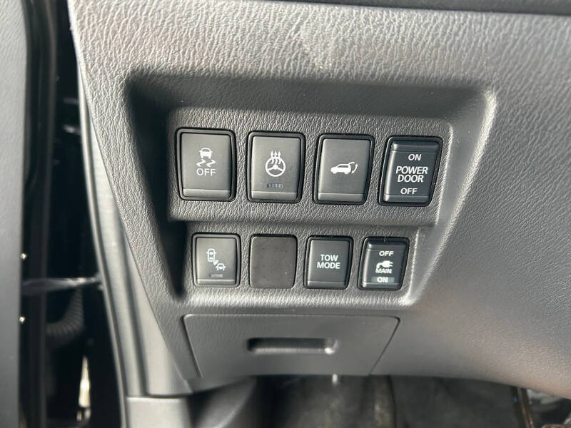 2017 Nissan Pathfinder Platinum