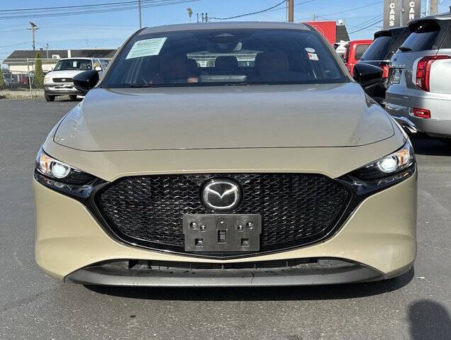 2024 Mazda Mazda3 Hatchback 2.5 Carbon Turbo