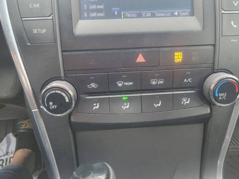 2015 Toyota Camry LE