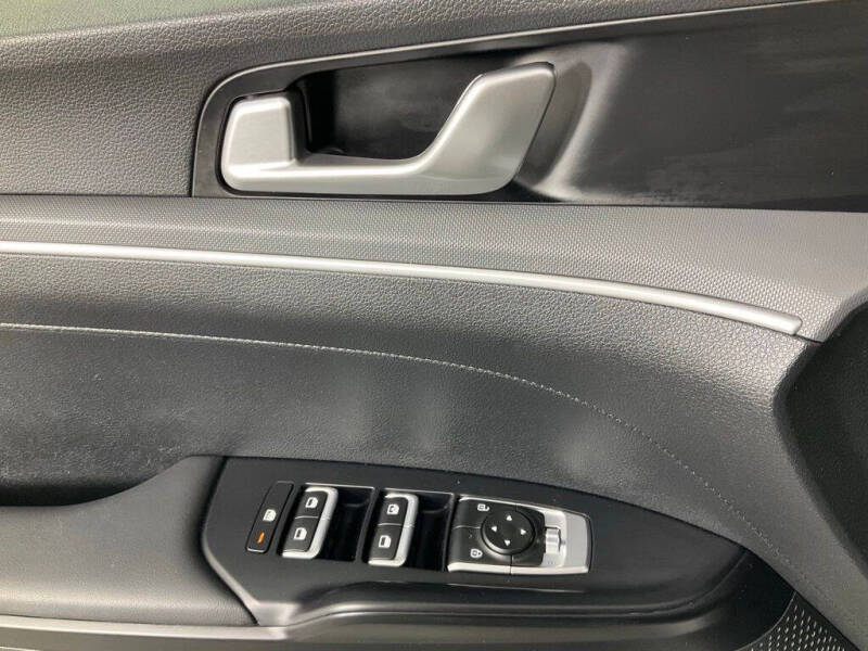2023 Kia K5