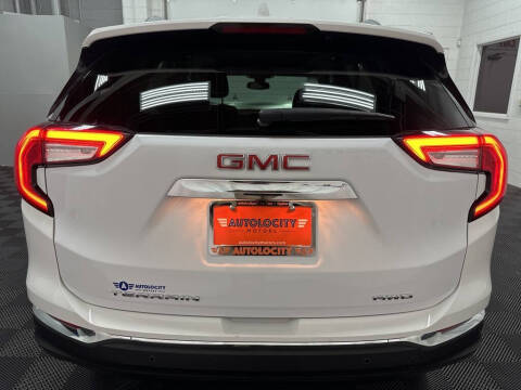 2022 GMC Terrain SLT