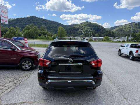 2020 Nissan Pathfinder S