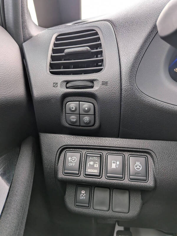 2013 Nissan LEAF SV