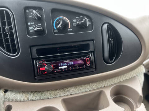 2000 Ford E-Series E-150