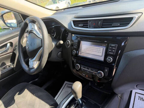 2016 Nissan Rogue SV