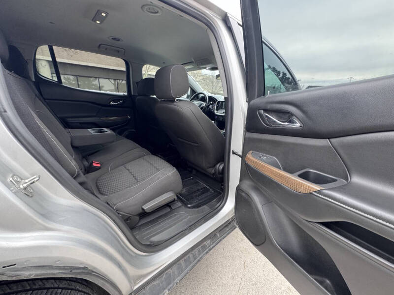 2017 GMC Acadia SLE-1