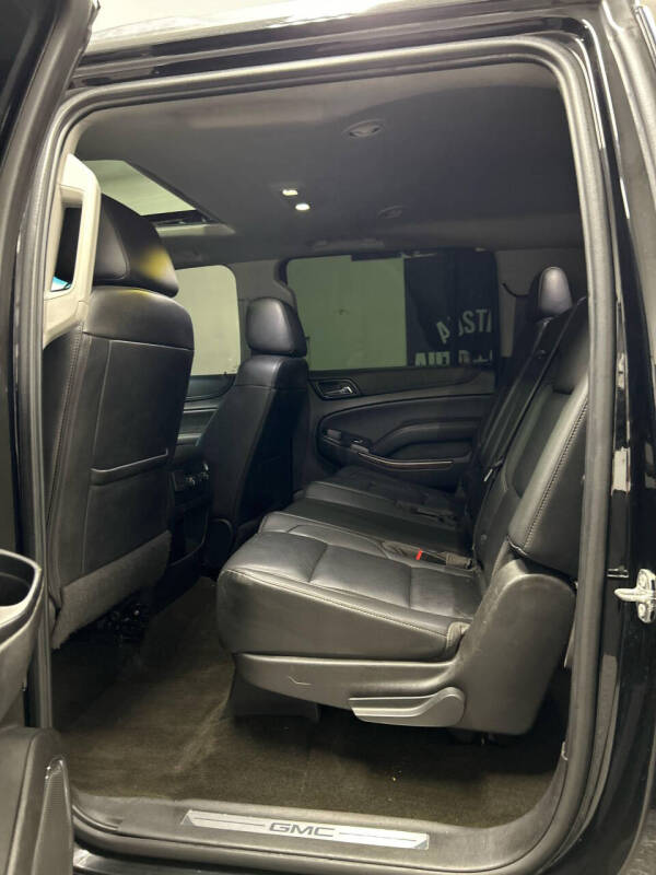 2017 GMC Yukon XL SLT