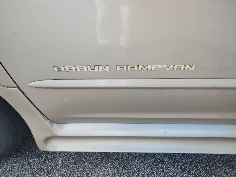 2008 Toyota Sienna XLE