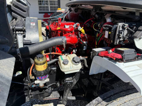 2019 Freightliner M2 106