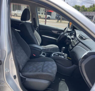 2015 Nissan Rogue S