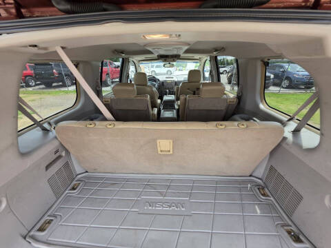 2004 Nissan Armada SE