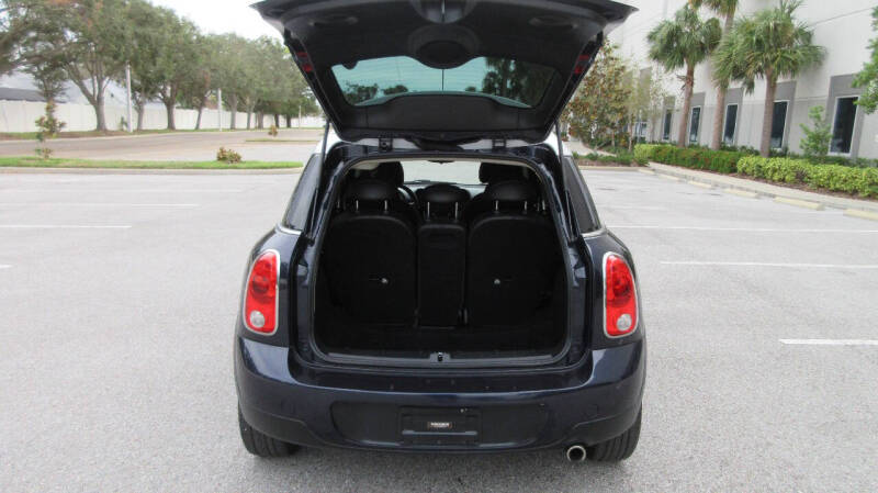 2014 MINI Countryman Countryman photo 17