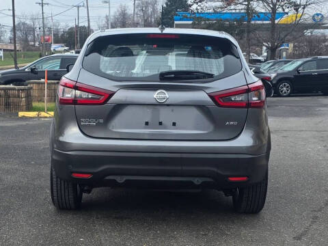 2022 Nissan Rogue Sport S