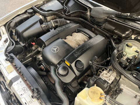 2001 Mercedes-Benz E-Class E 320