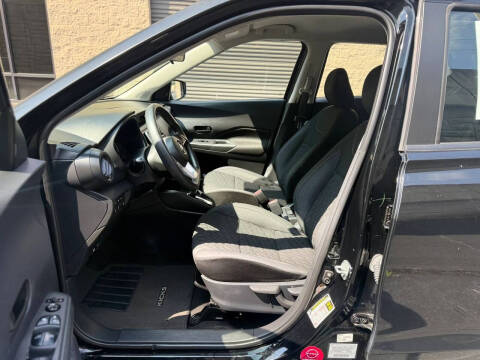 2021 Nissan Kicks S