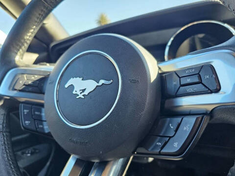 2017 Ford Mustang V6