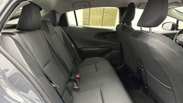 2025 Toyota Prius LE